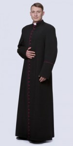 Les soutanes de prélats - Les habits pour prélats - vetementsliturgiques.fr