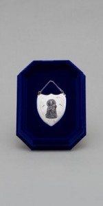 Les pendentif en argent - Le matériel liturgique - vetementsliturgiques.fr